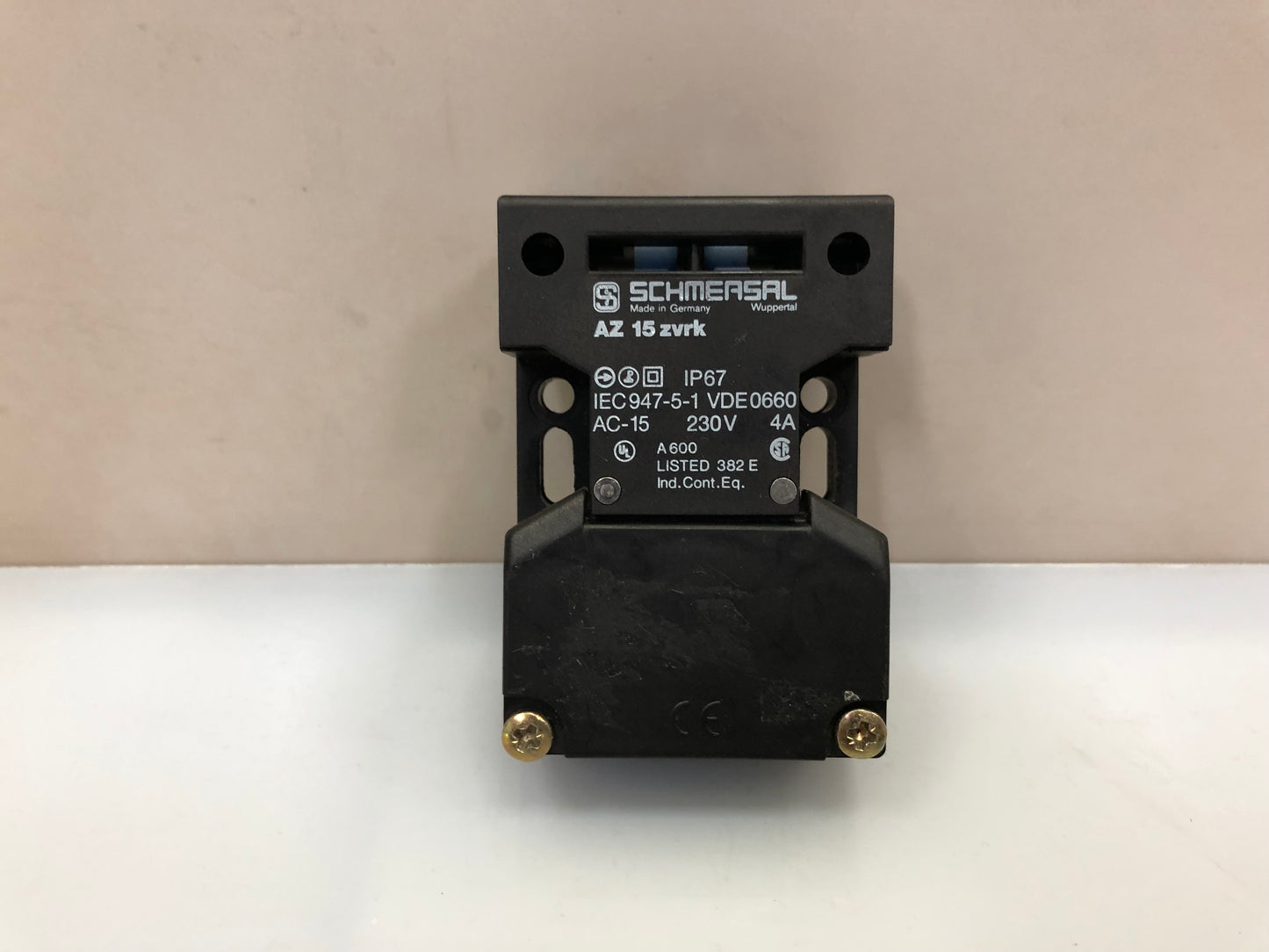 SCHMERSAL AZ 15 ZVRK Safety Door Switch Interlock