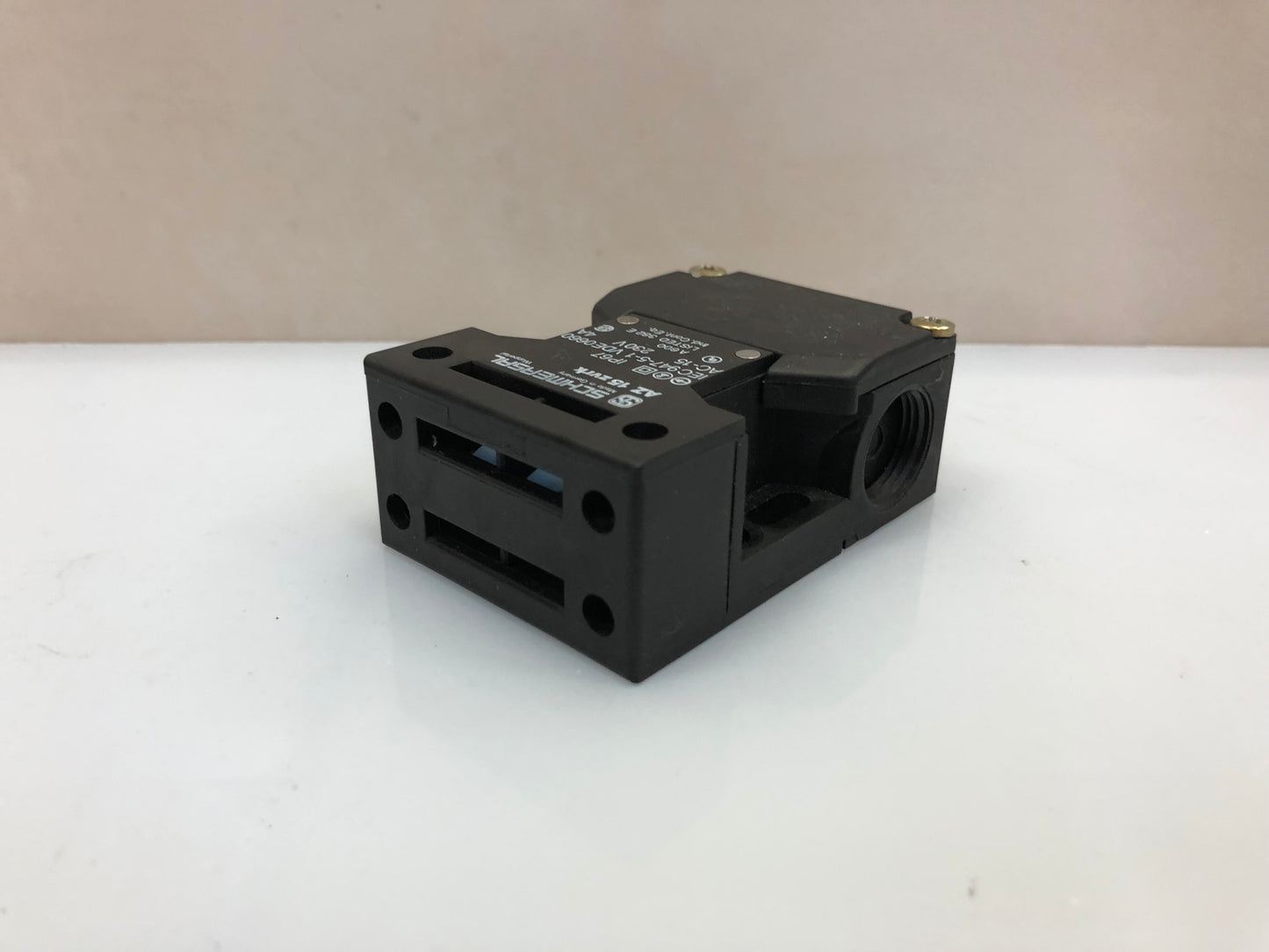 SCHMERSAL AZ 15 ZVRK Safety Door Switch Interlock
