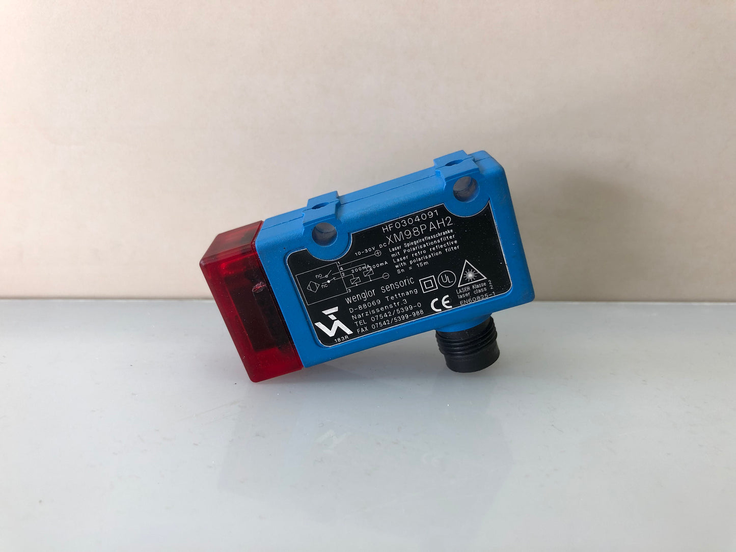 Wenglor XM98PAH2 Photoelectric Sensor – Retro-Reflective, PNP, 10–30V DC