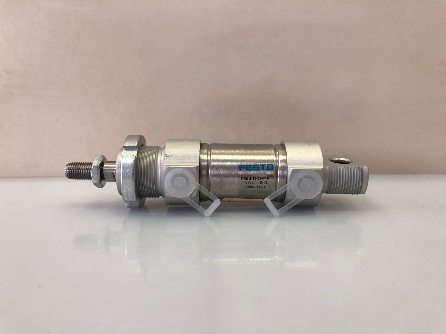 New FESTO cylinder DSNU-32-15-P-A 193992