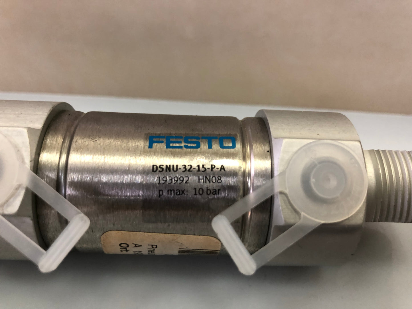 New FESTO cylinder DSNU-32-15-P-A 193992