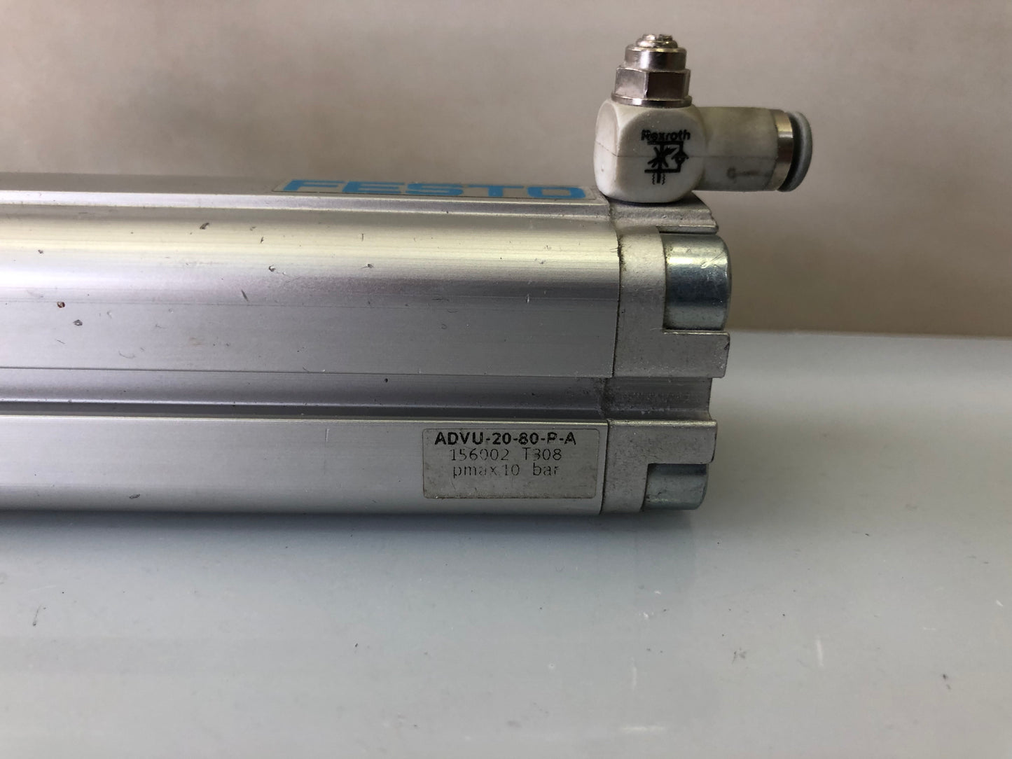 1x Festo ADVU-20-80-P-A / 156002K160 Pneumatic Cylinder