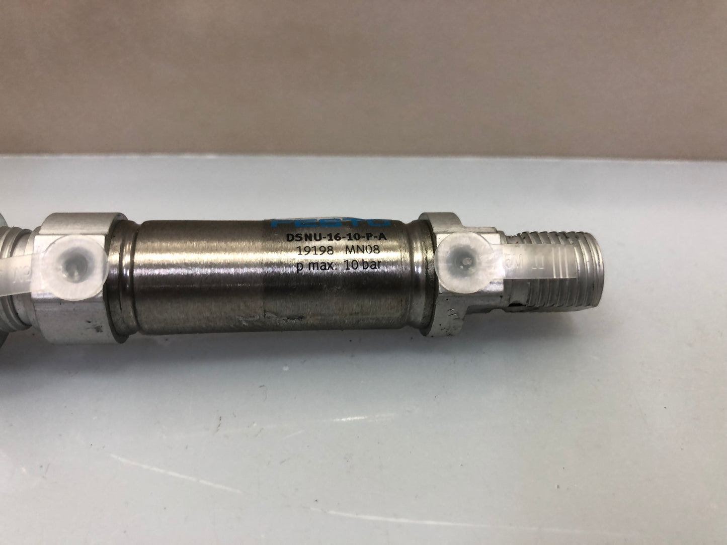 NEW FESTO PNEUMATIC CYLINDER DSNU-16-10-P-A 19198