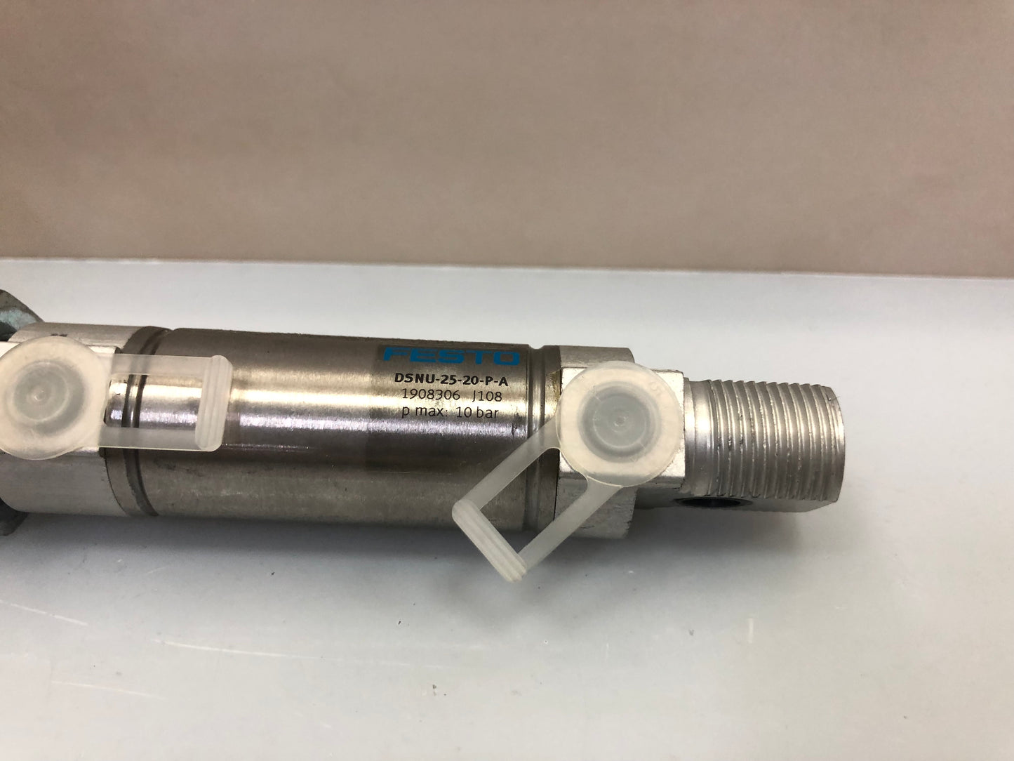 FESTO DSNU-25-20-P-A / DSNU2520PA (NEW)