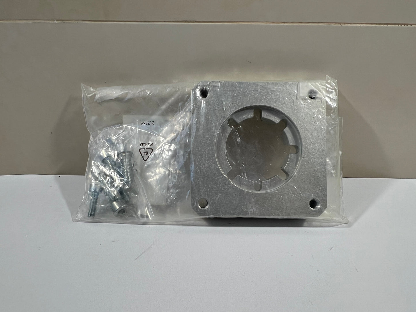 Festo EAMF-A-64A/C/D-100A 529947 Motor Flange – For Servo Motor Mounting