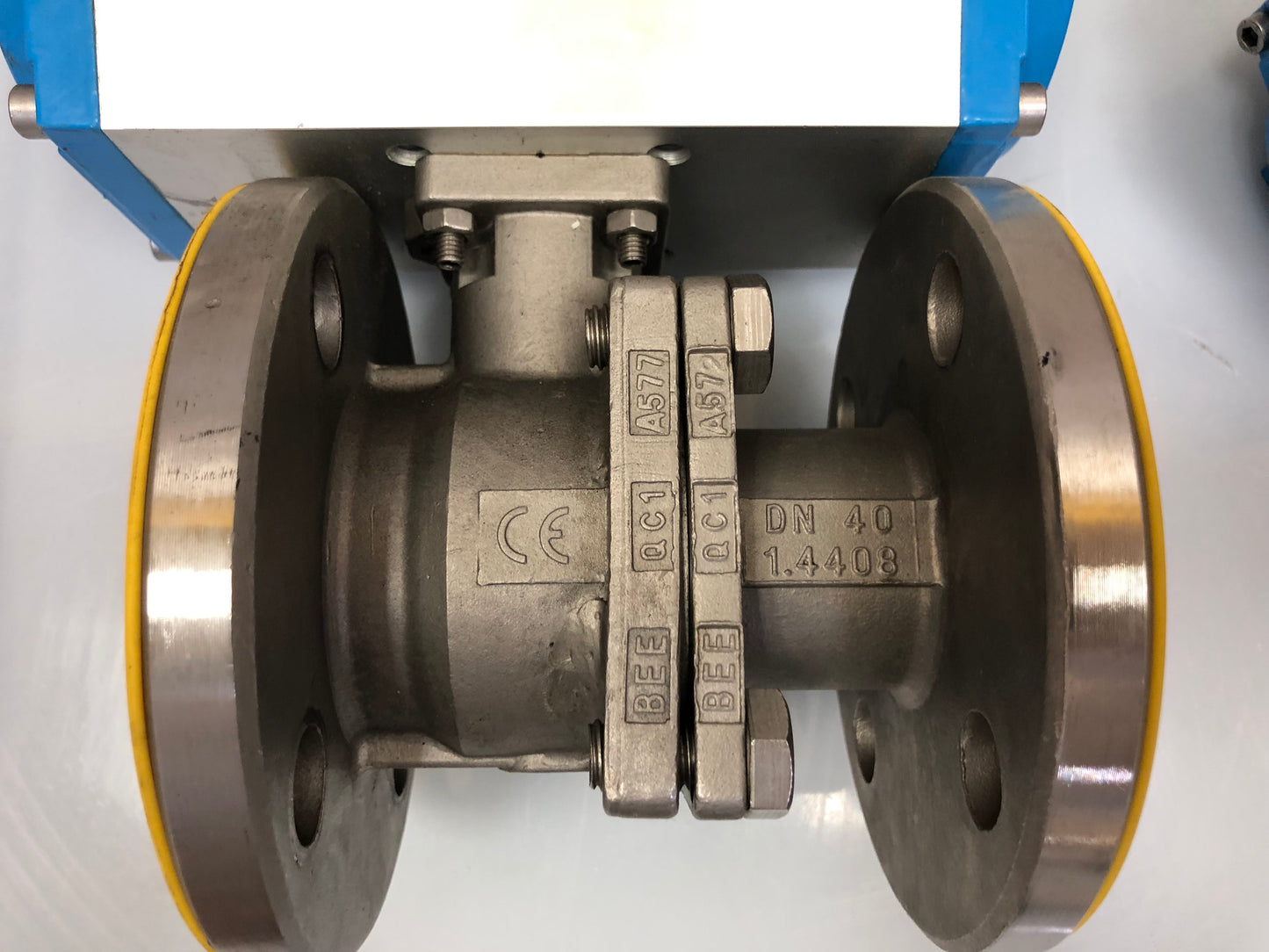 G. BEE GTD-98/090/V17-F Pneumatically Actuated Ball Valve – DN40, Model 71ME-40-16-F-E-R27-0