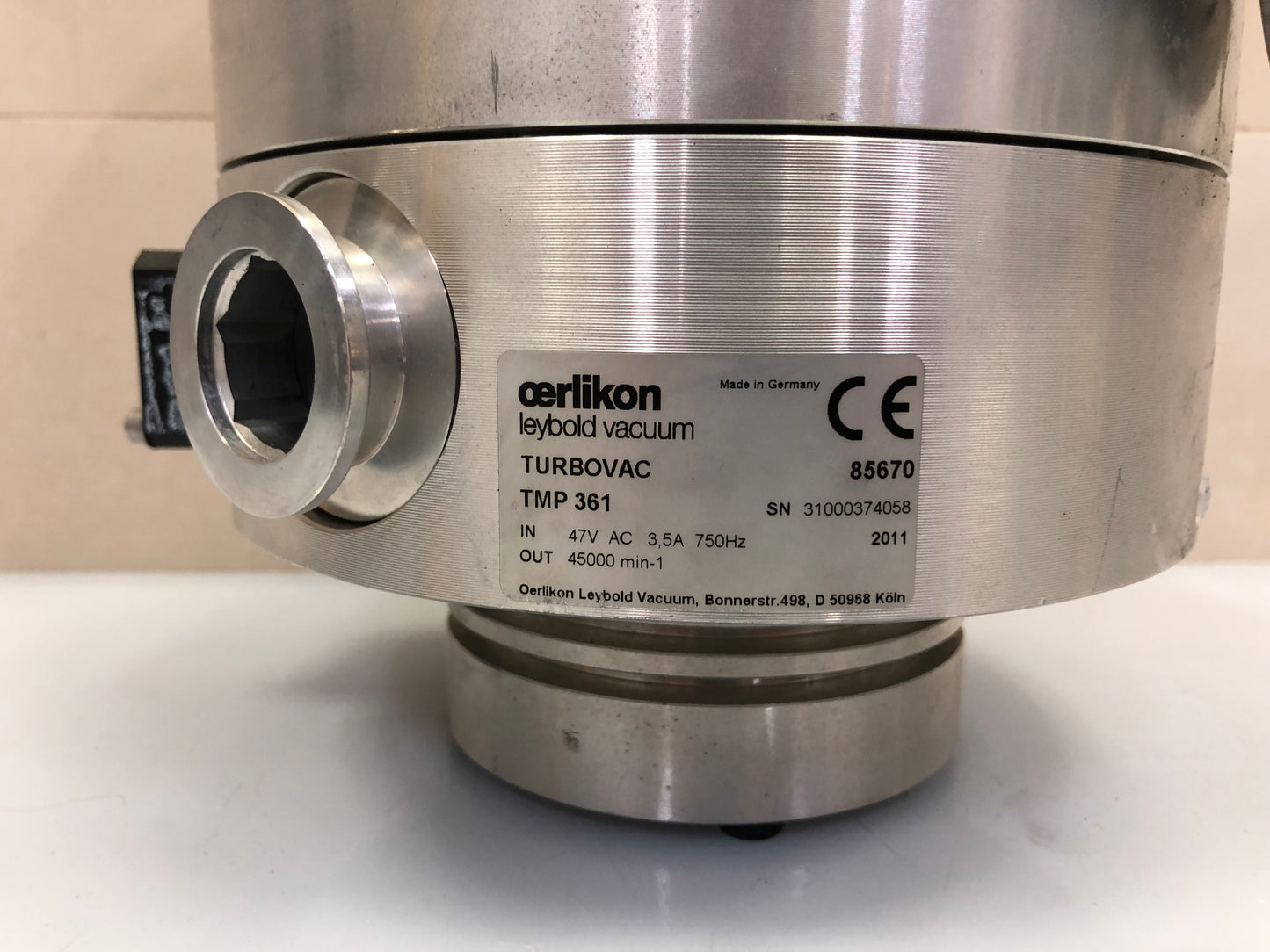 Leybold TURBOVAC TMP 361 Turbomolecular Vacuum Pump – 750Hz, Model 85670
