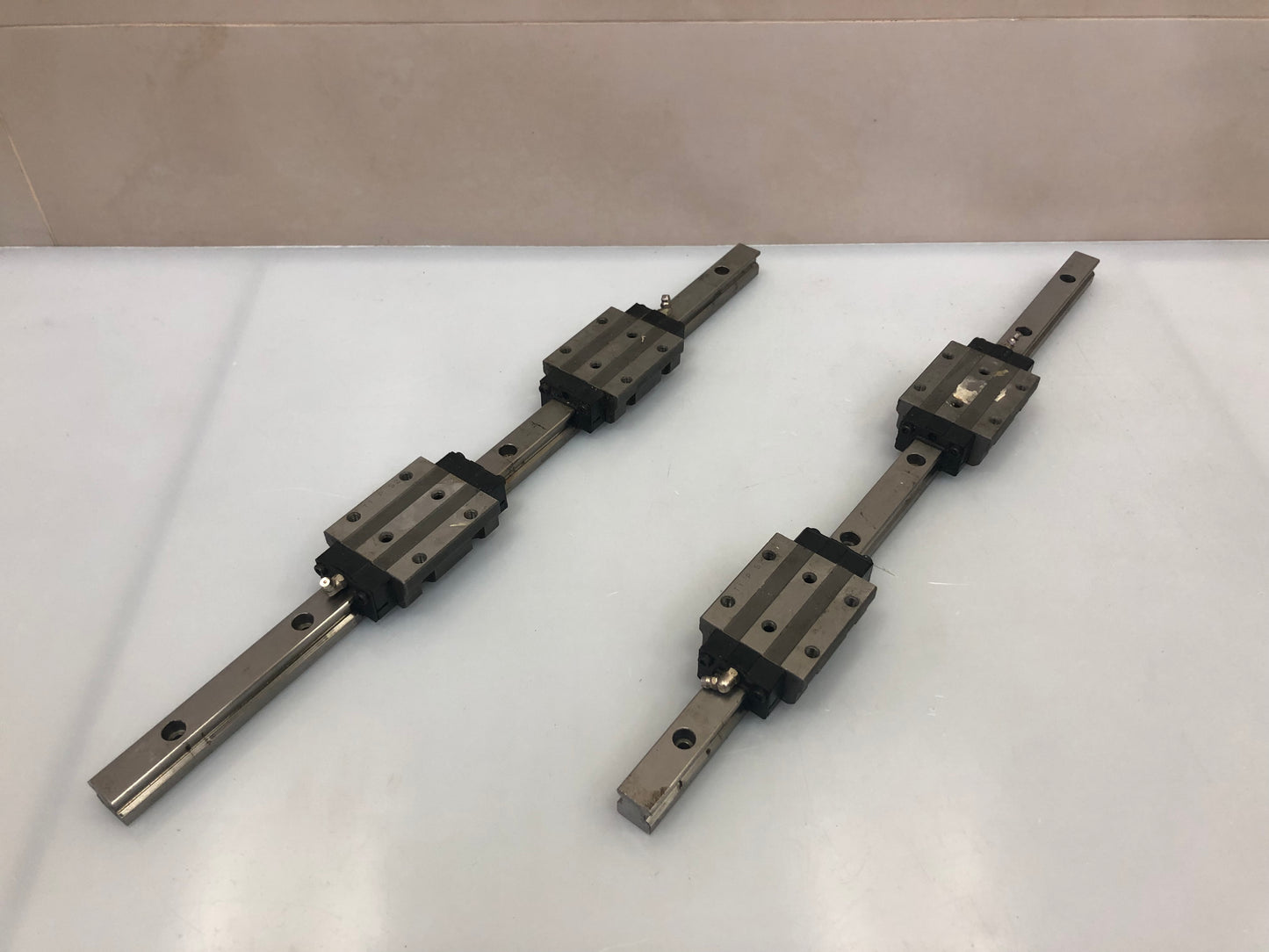 IKO LRXG15 Linear Slide – 2 LRXG 15 Blocks with 420mm Rail