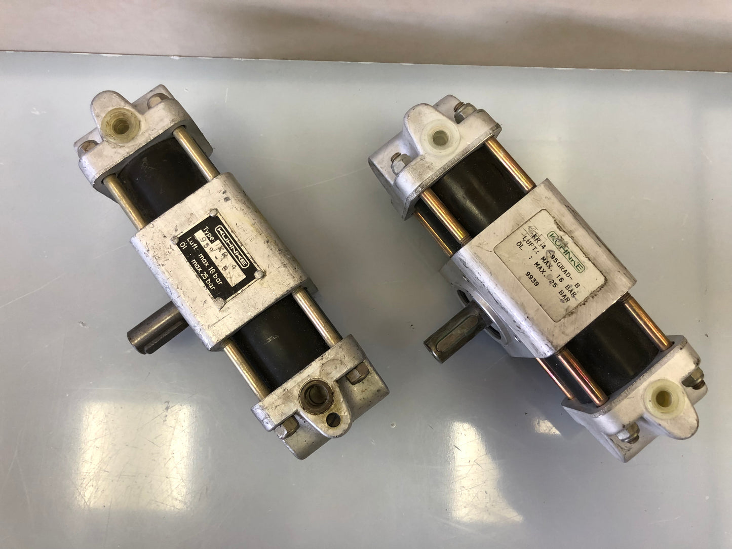 KUHNKE KR 4‑95GRAD‑B Rotary Actuator Drehantrieb