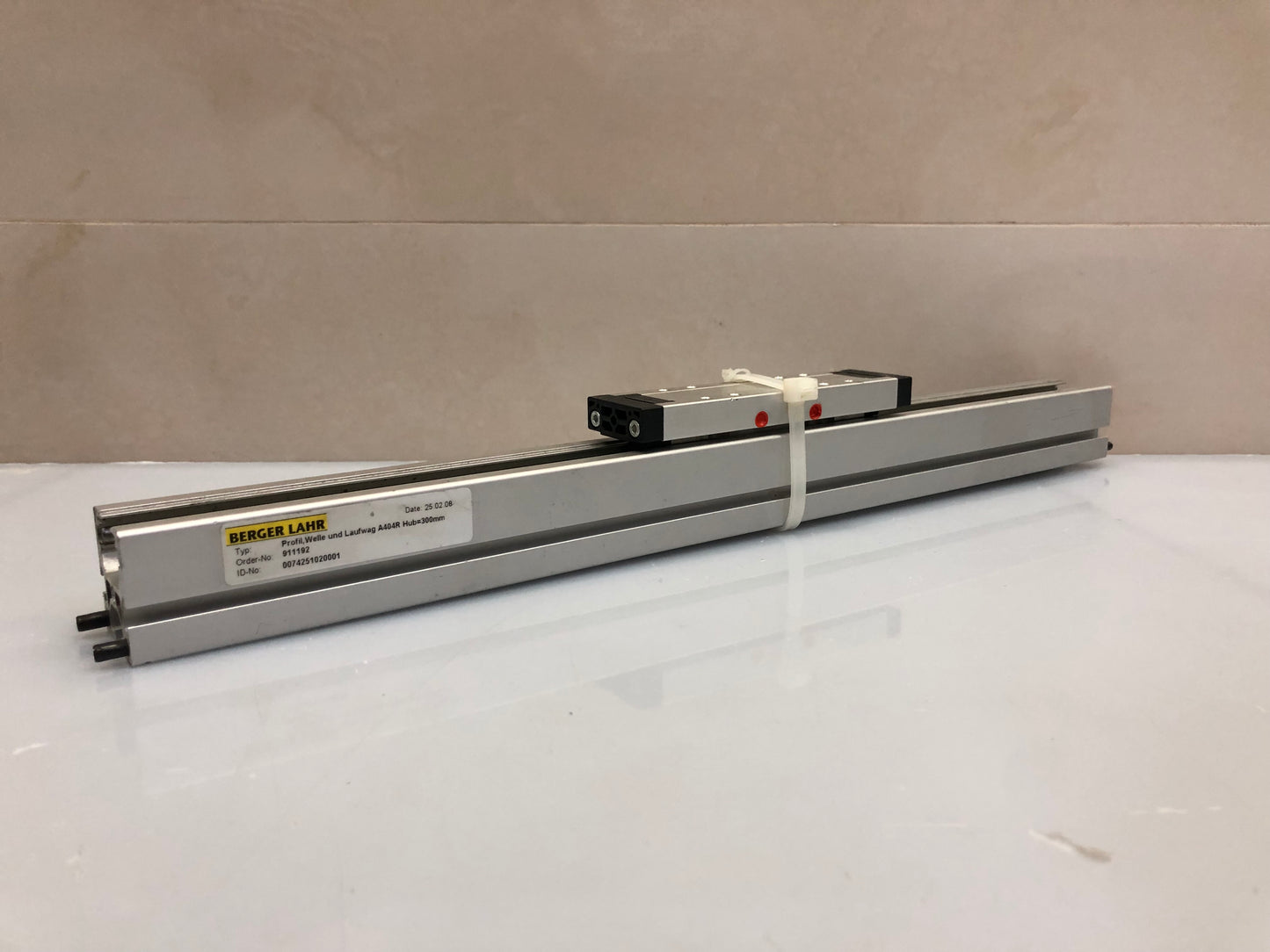 Berger Lahr A404R Linear Drive – 300mm Stroke Precision Actuator