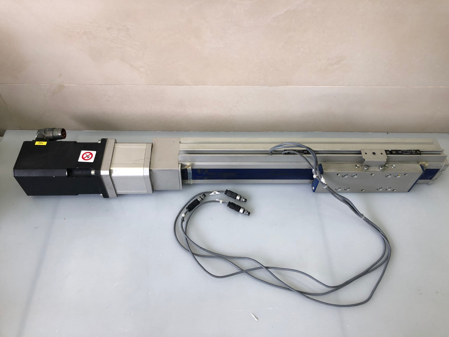 HSB Automation 70-C-SSS-M-1605-250-570-4BL-0 Linear Unit with SSD AC M2n 0150-4/1-3 Servomotor