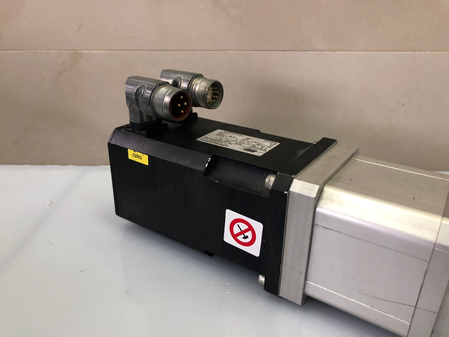 HSB Automation 70-C-SSS-M-1605-250-570-4BL-0 Linear Unit with SSD AC M2n 0150-4/1-3 Servomotor
