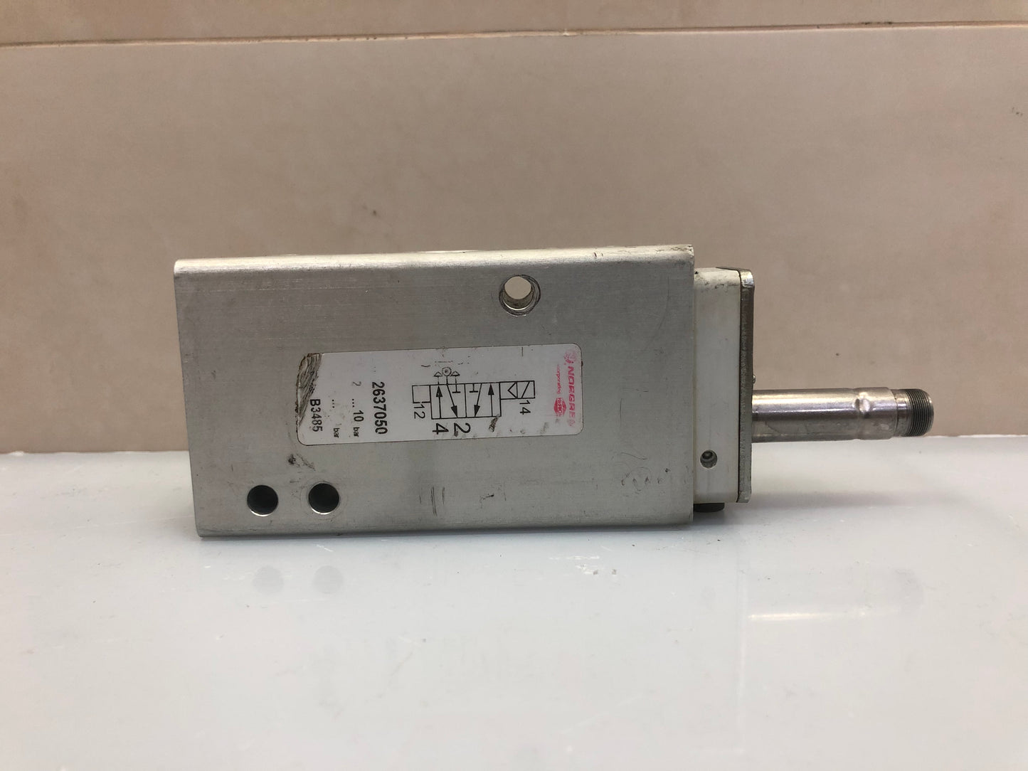 Norgren 2637050 Solenoid Valve – 5/2 Way Pneumatic Valve