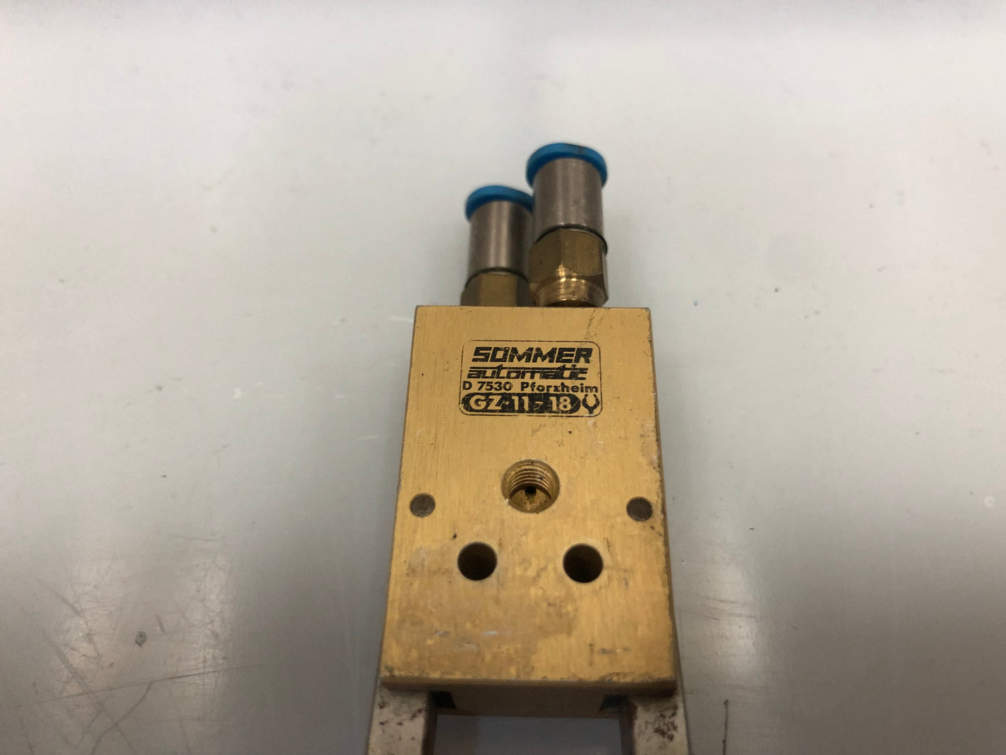 1x Sommer Automatic GZ 11-18 Pneumatic Gripper – 2-Jaw Parallel Gripper