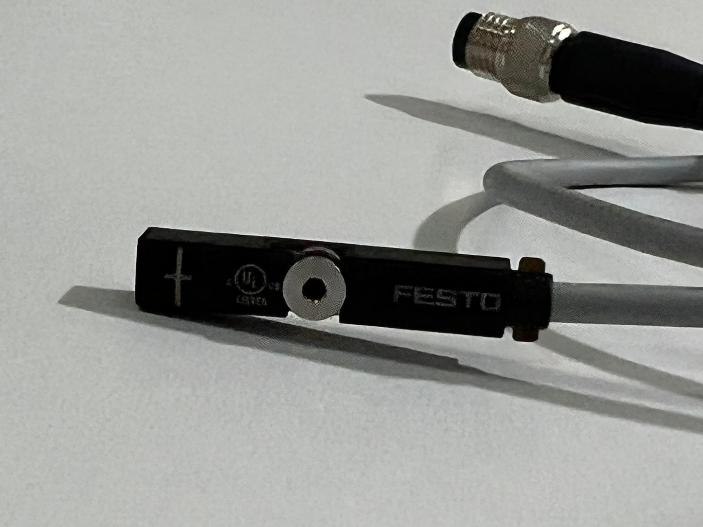 Festo SMT-8M-A-PS-24V-E-0,3-M8D Proximity Sensor 574334