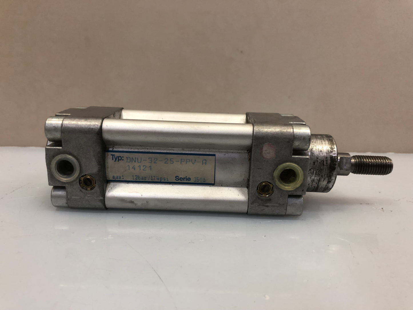 FESTO DNU-32-25-PPV-A 14121 Pneumatic Cylinder – 32mm Bore 25mm Stroke