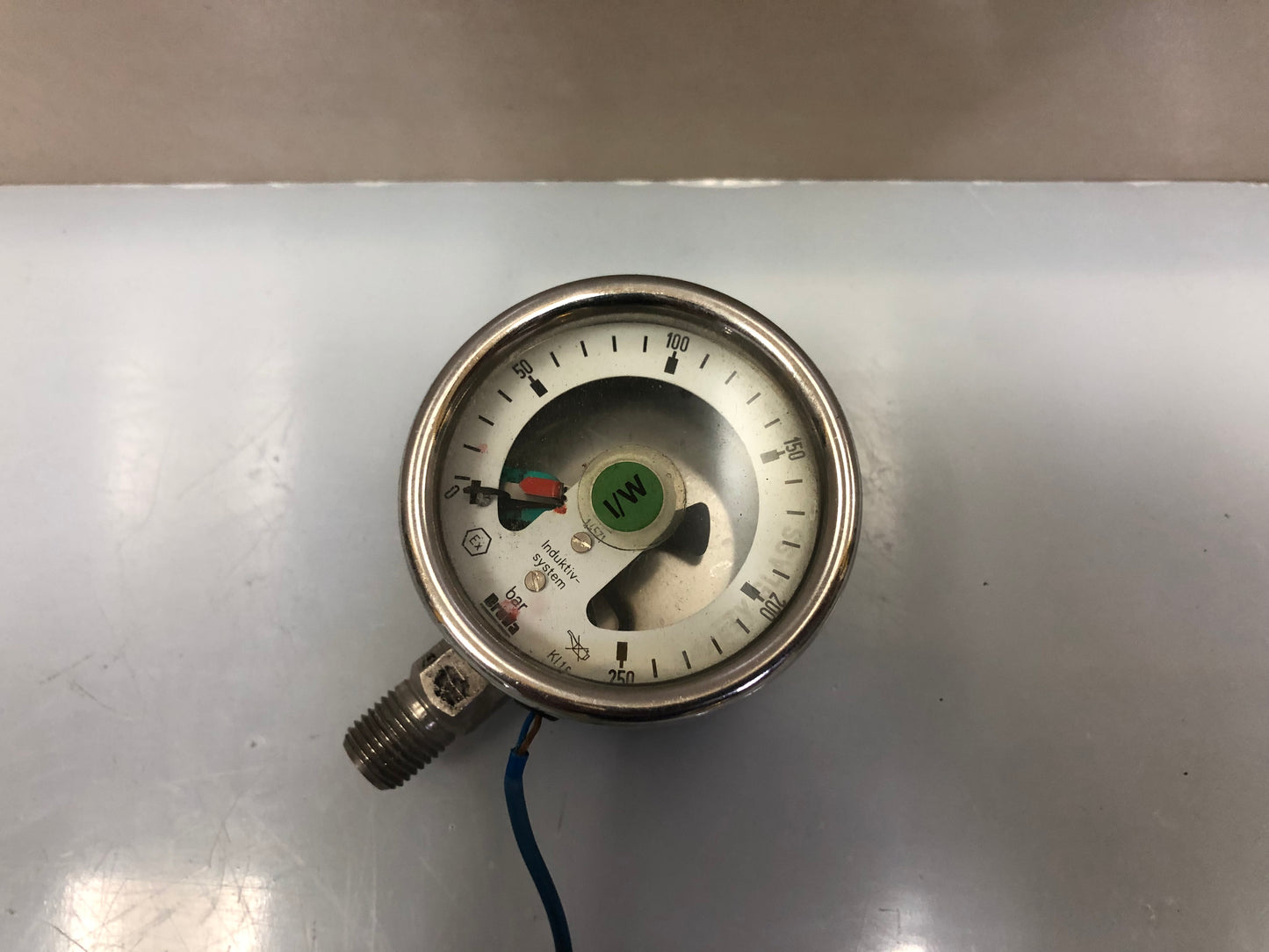 1x DruVa BE Indicating Pressure Switch WE 77/Ex 1 – 0–250 bar Inductive Sensor