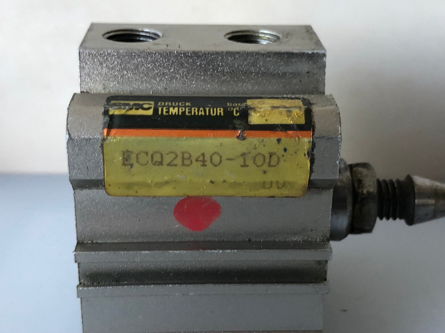 1x SMC ECQ2B40-10D Pneumatic Cylinder – Compact