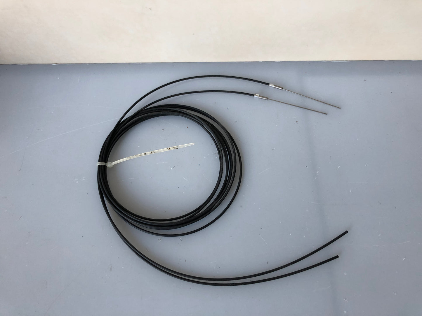 KEYENCE FU-34 Fiber Optic Sensor – Reflective Head, Compact Fiber Unit