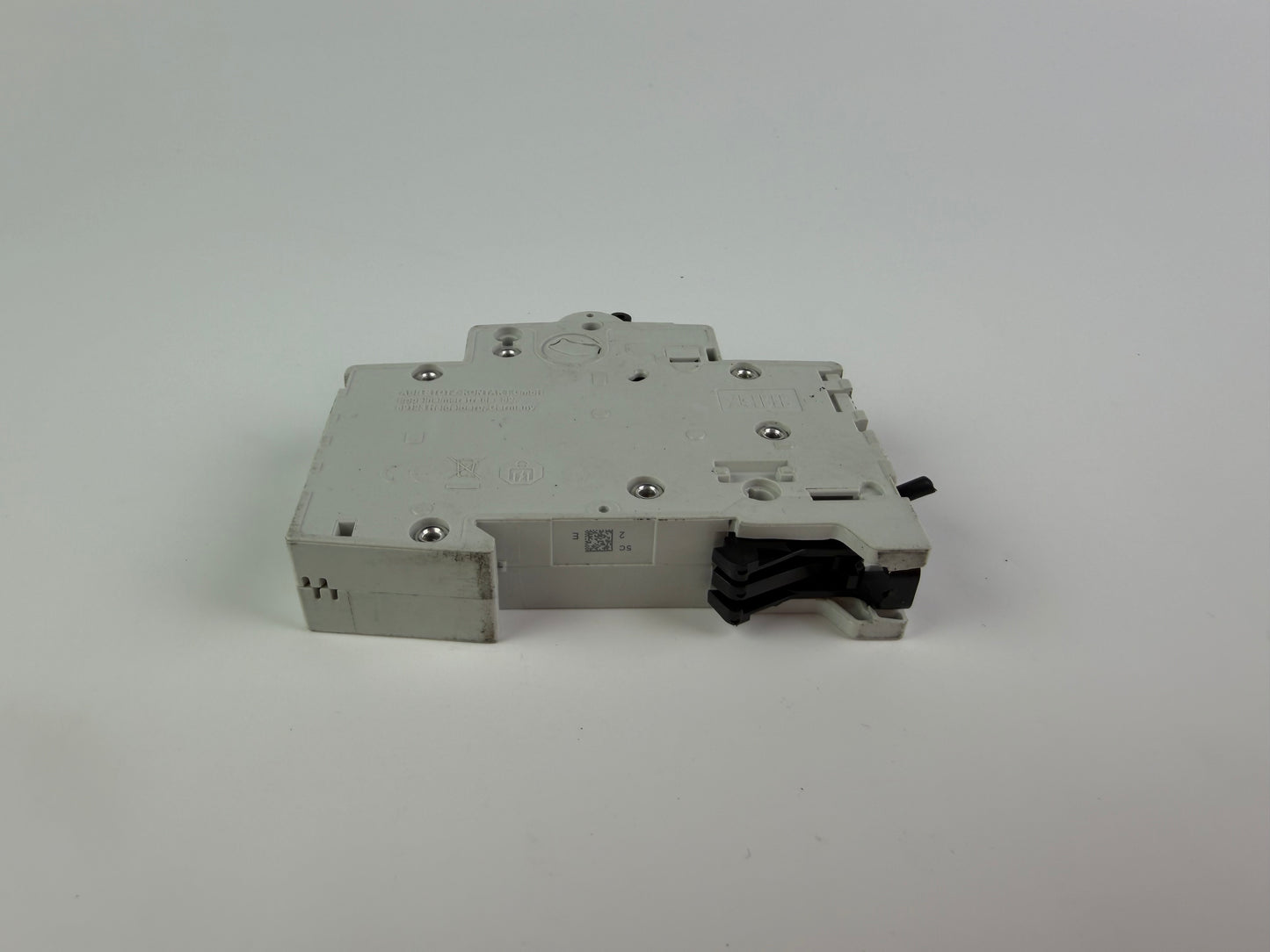 ABB S201-C2 Circuit Breaker 2A 1-Pole 6kA 2CDS251001R0024