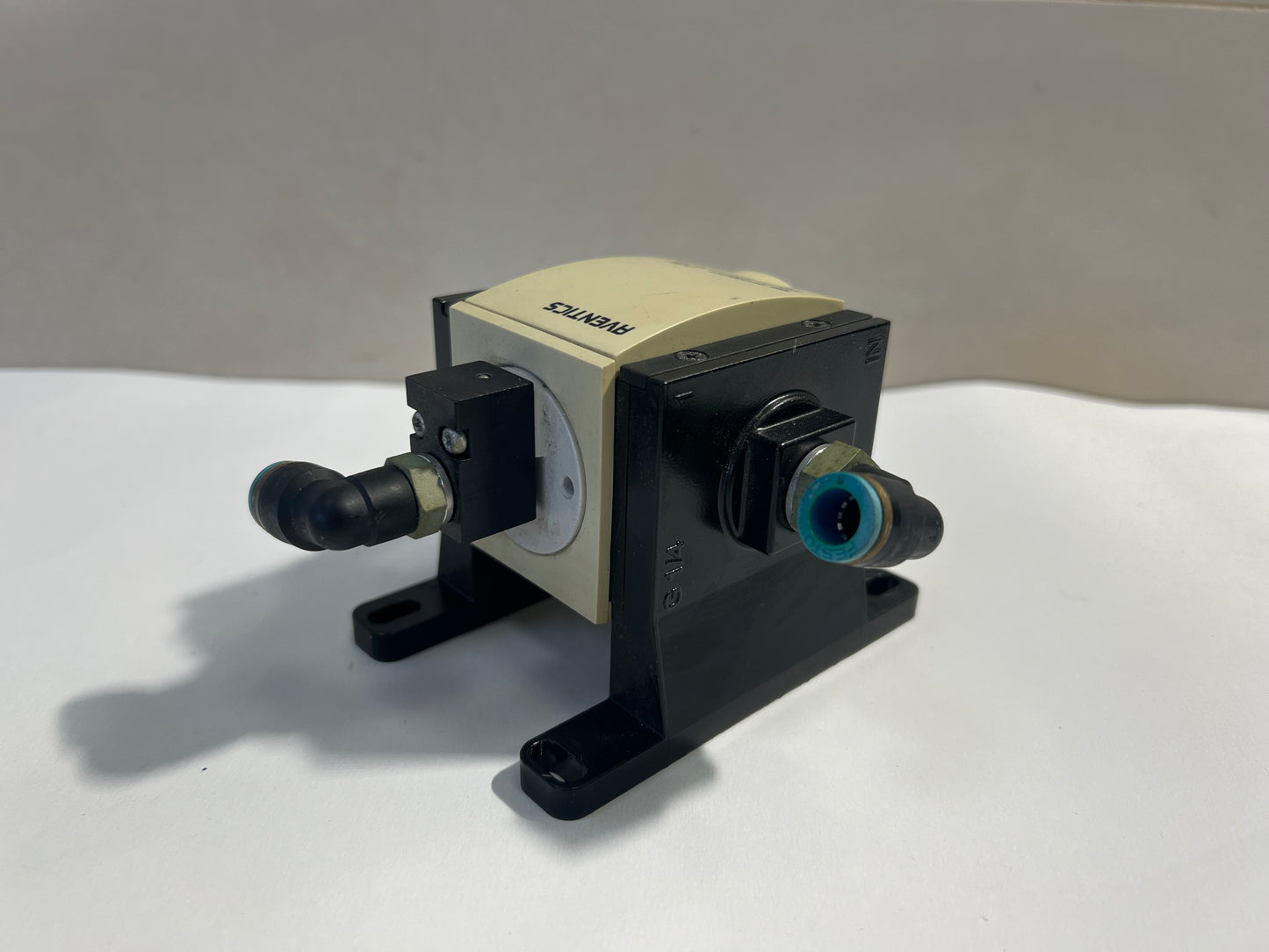 1x Aventics R412006311 Industrial Valve AS2-SSV-G014-FIA