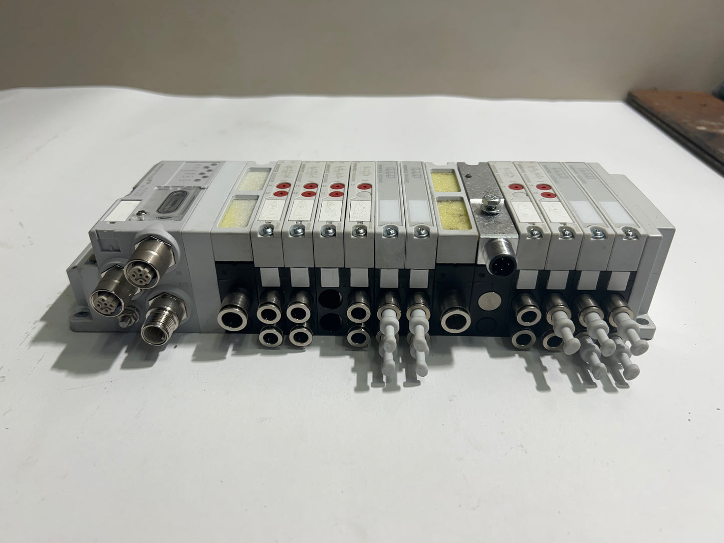 Aventics R412018225 EtherCAT AES-D-BC-ECAT Air Valve Island Module