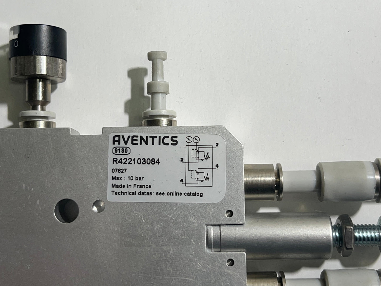 1x Aventics R422103084 Pressure Regulator Series AV with Pisco Connection