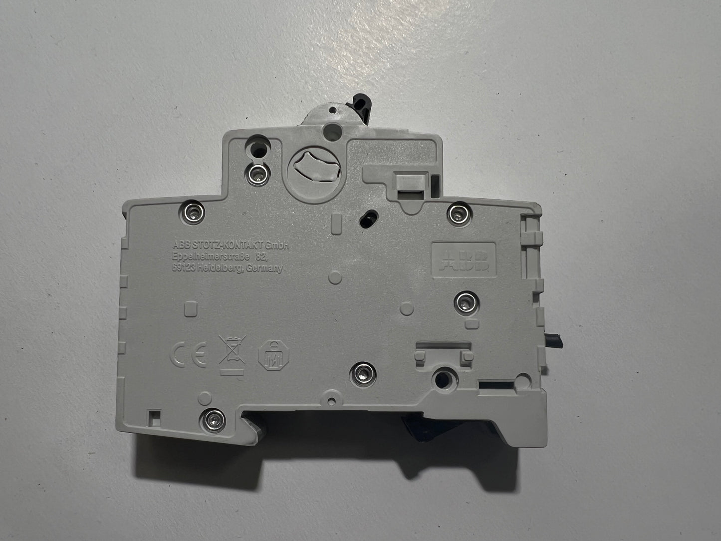 1x ABB Circuit Breaker S201-C1 2CDS251001R0014