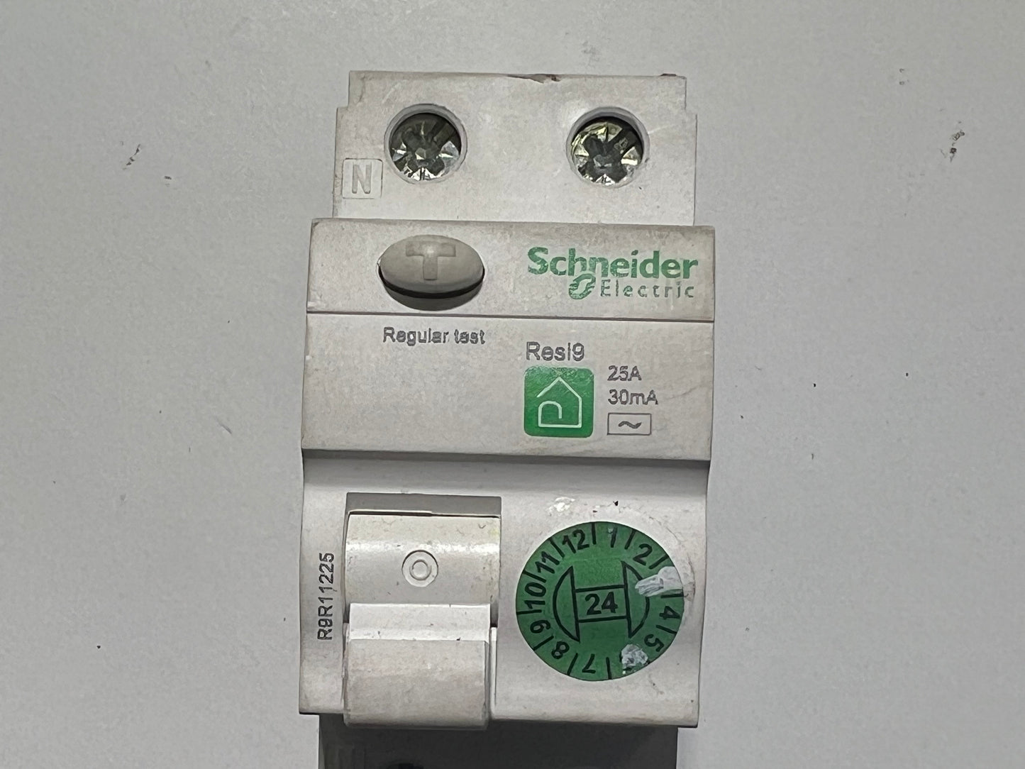 Schneider Resi9 25A 30mA Residual Current Circuit Breaker (RCCB)