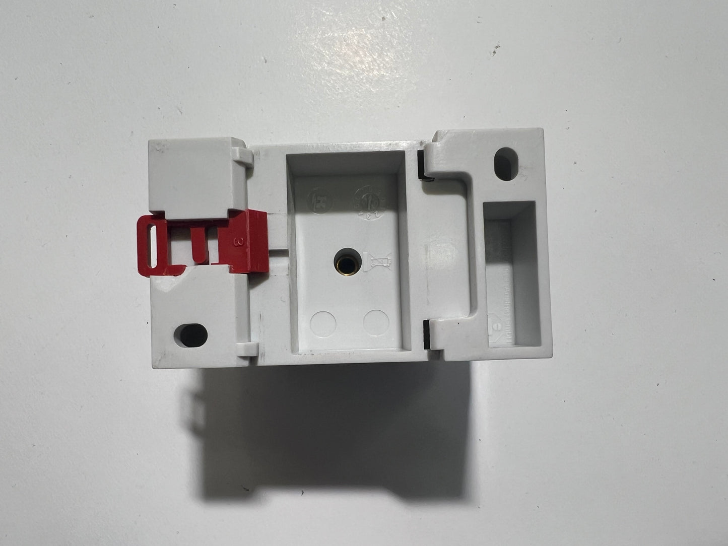 1x EATON Z-SD230 Schuko Socket