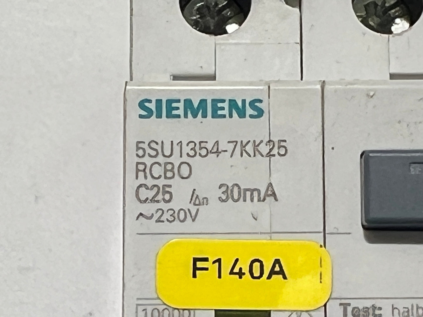 Siemens 5SU1354-7KK25 RCBO C25 30mA 230V 6kA Circuit Breaker