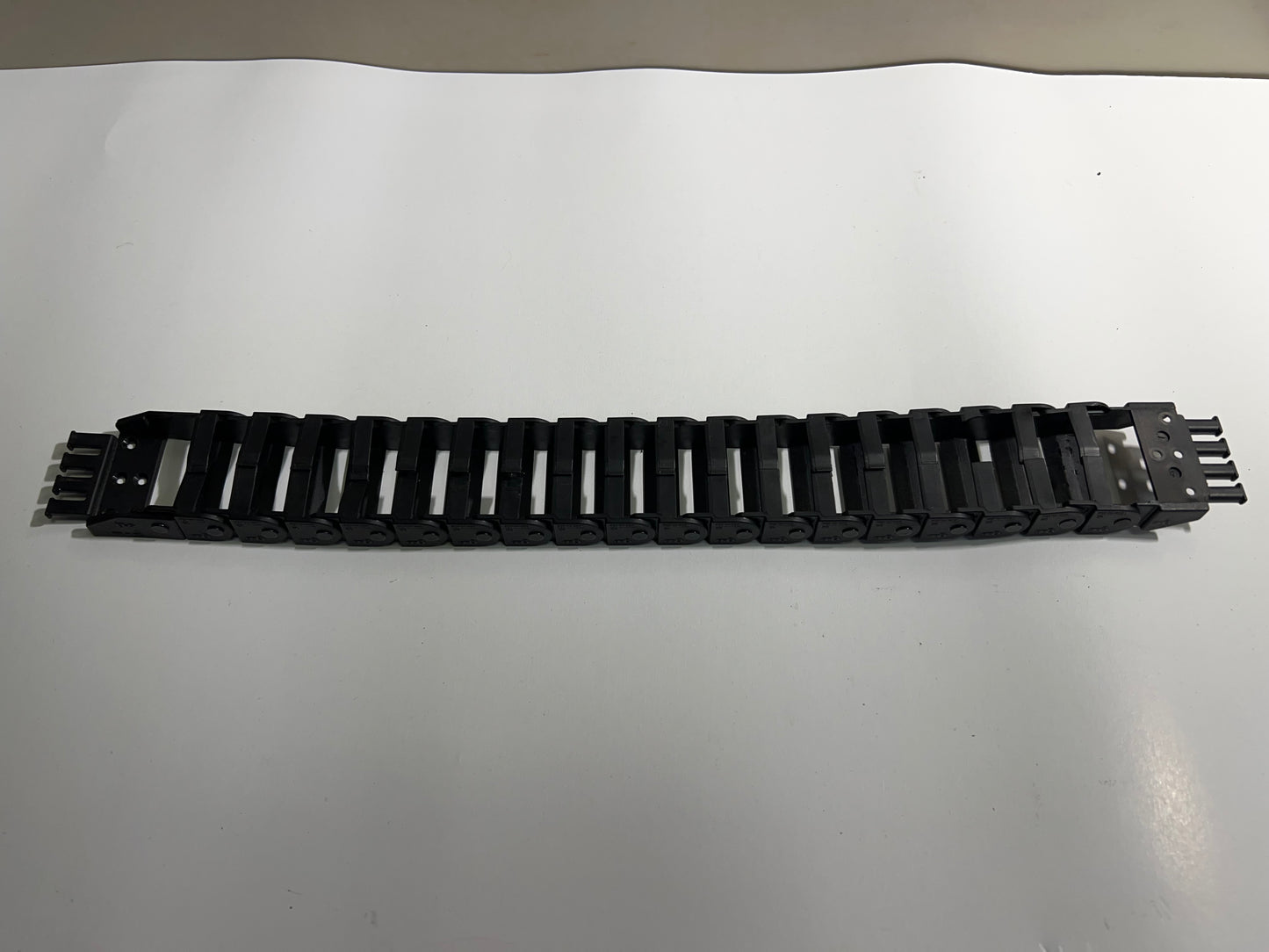IGUS Energy Chain Z08.40.038 Cable Carrier – Lot of 18 pcs