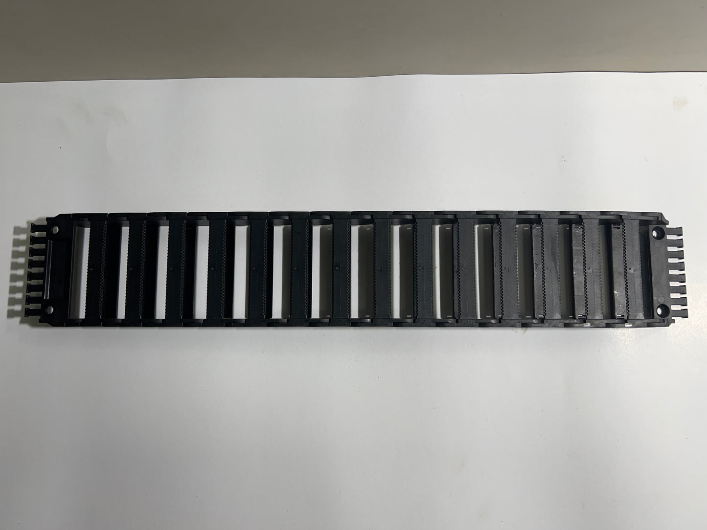 Igus 1400.080.075 Energy Chain Cable Carrier – Lot of 14 Pieces
