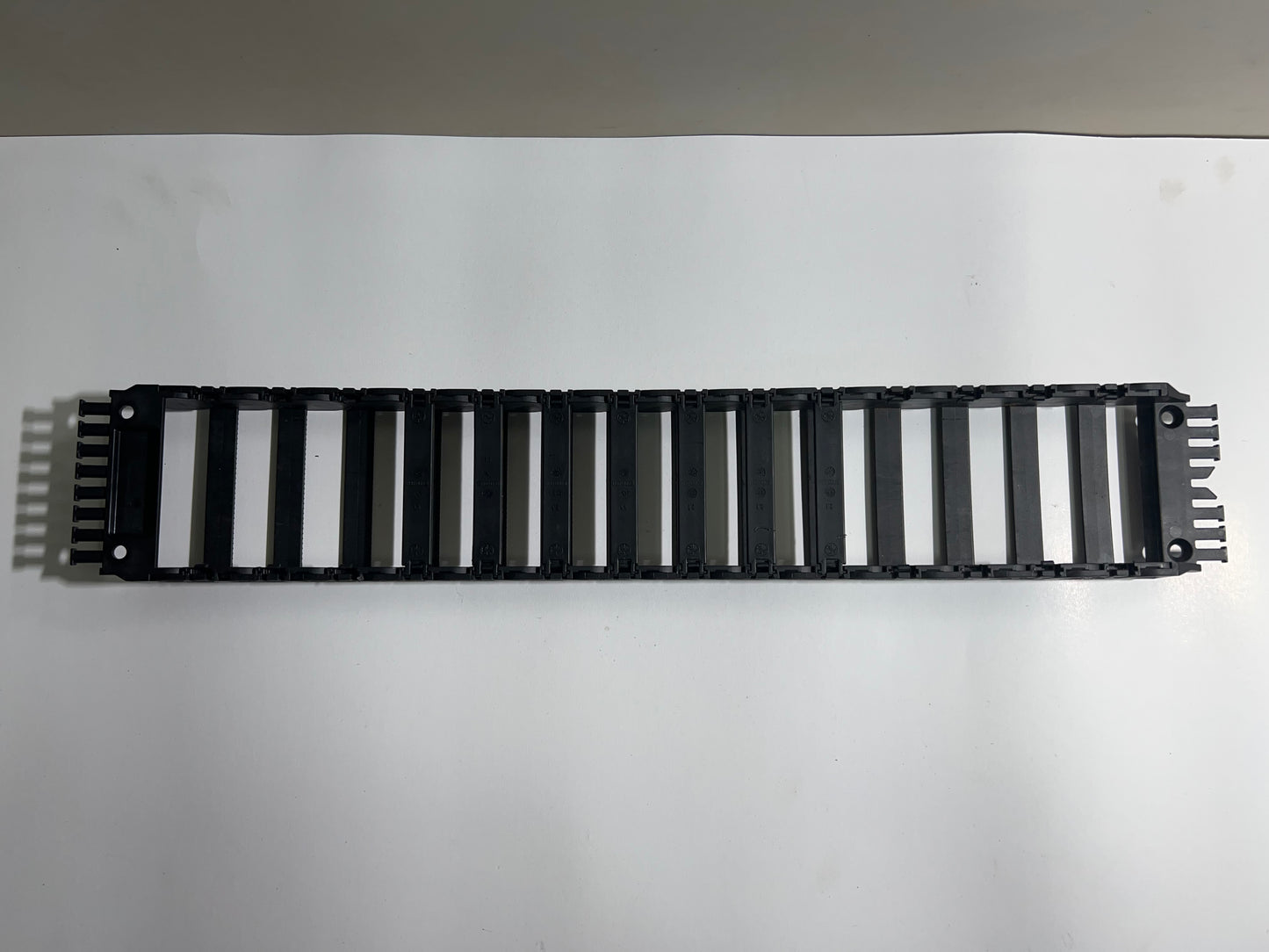 Igus 1400.080.075 Energy Chain Cable Carrier – Lot of 14 Pieces