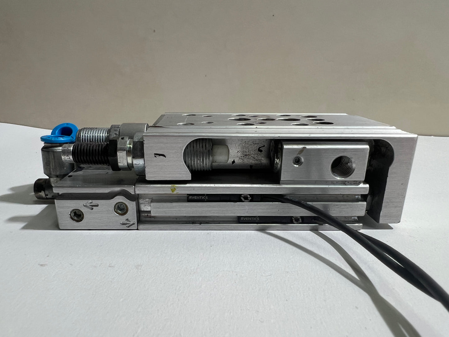 Aventics R412019192 MSC-12-30 Pneumatic Cylinder with 2.1m Sensor Cable 10 Bar