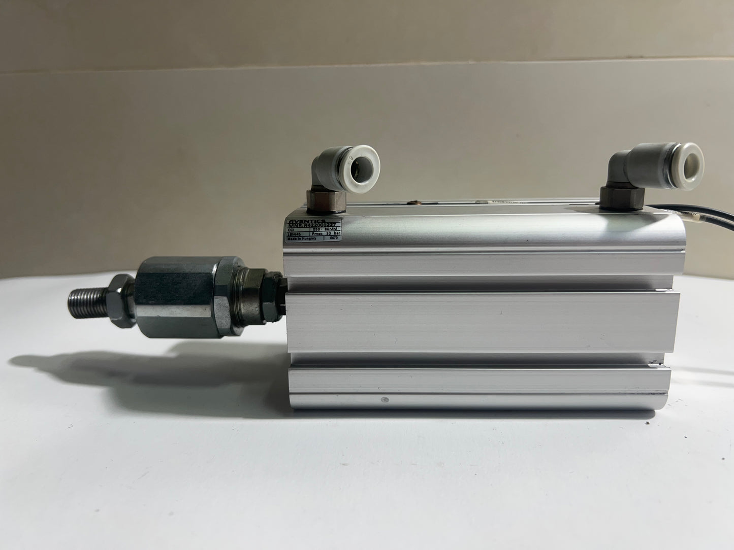 Aventics R422001227 Pneumatic Cylinder 10 Bar with 1.3m Sensor Cable