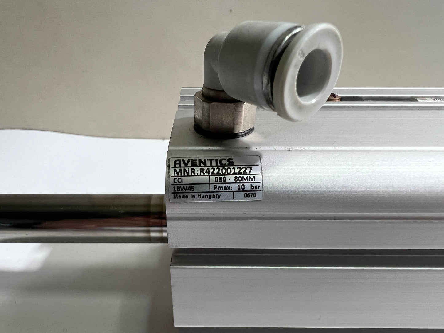 Aventics R422001227 Pneumatic Cylinder 10 Bar with 1.3m Sensor Cable