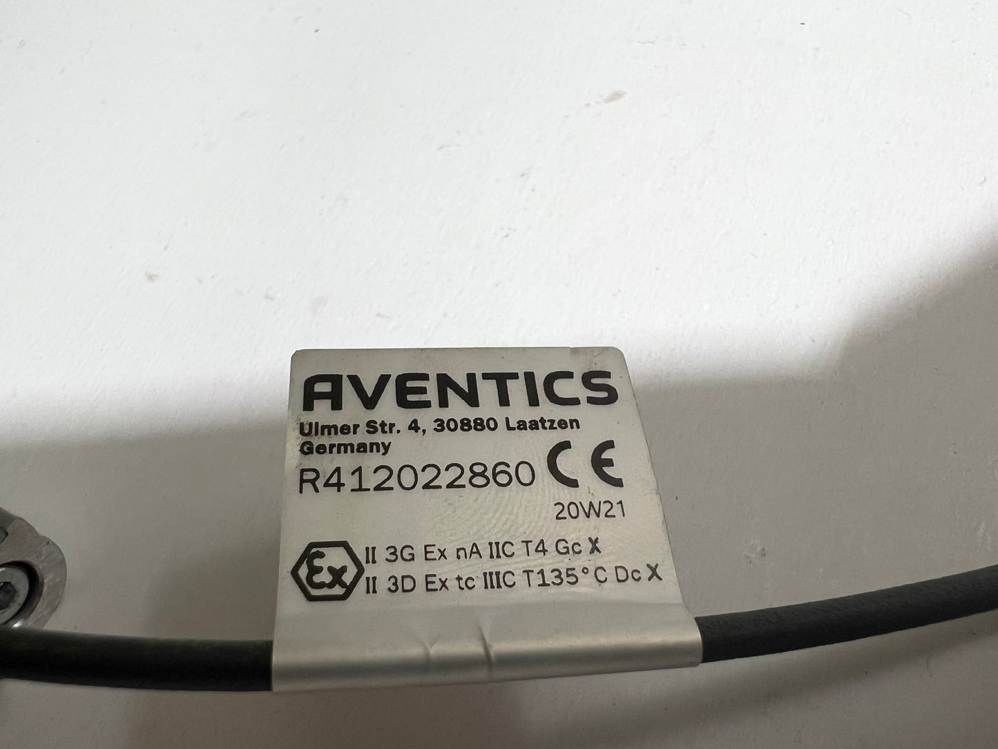 Aventics 0822392004 Pneumatic Cylinder with R412022860 Sensor