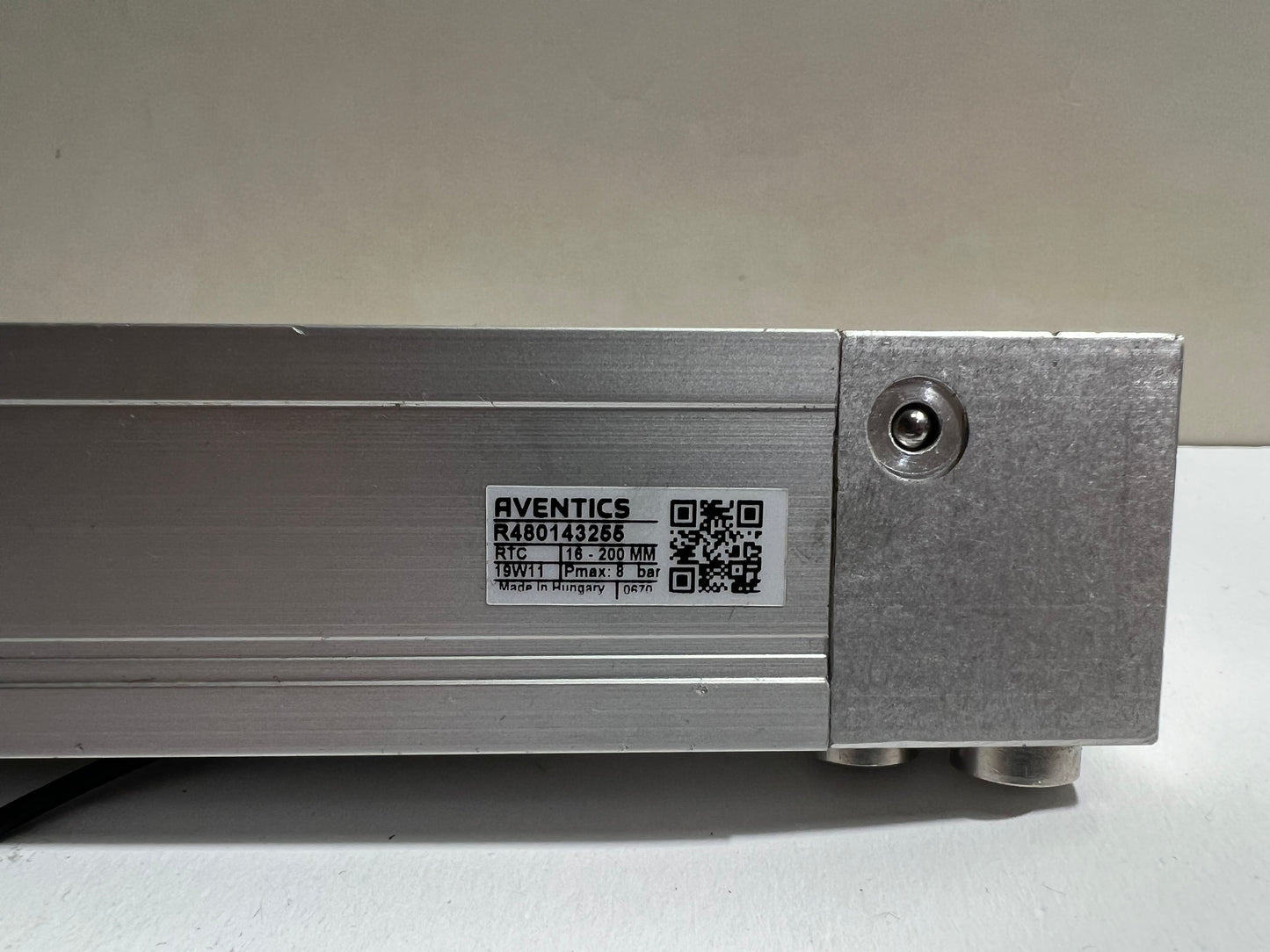 Aventics R480143255 Pneumatic Cylinder 8 Bar