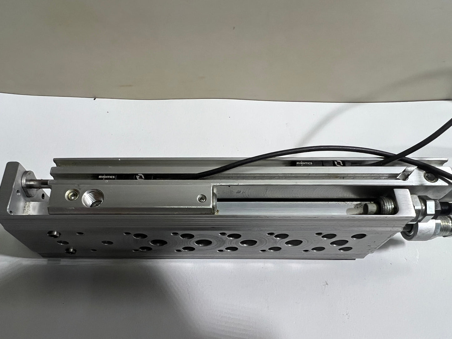 Aventics R412019215 Pneumatic Cylinder 10 Bar with 1m Sensor Cable