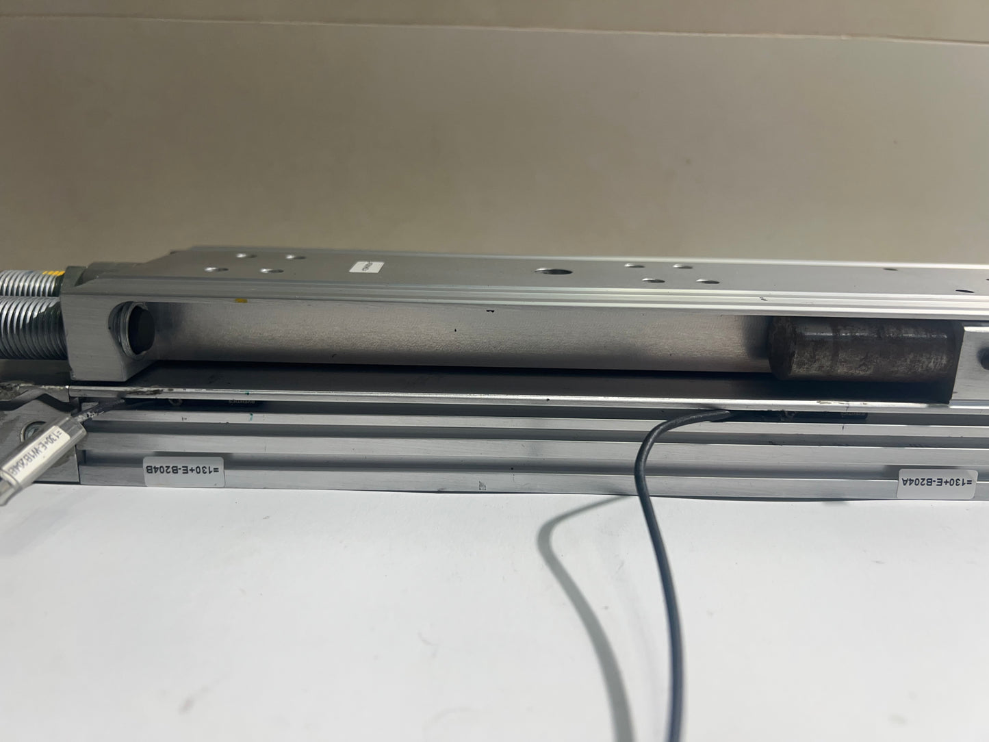 Aventics R412018919 Pneumatic Cylinder 10 Bar with 1.7m Sensor Cable