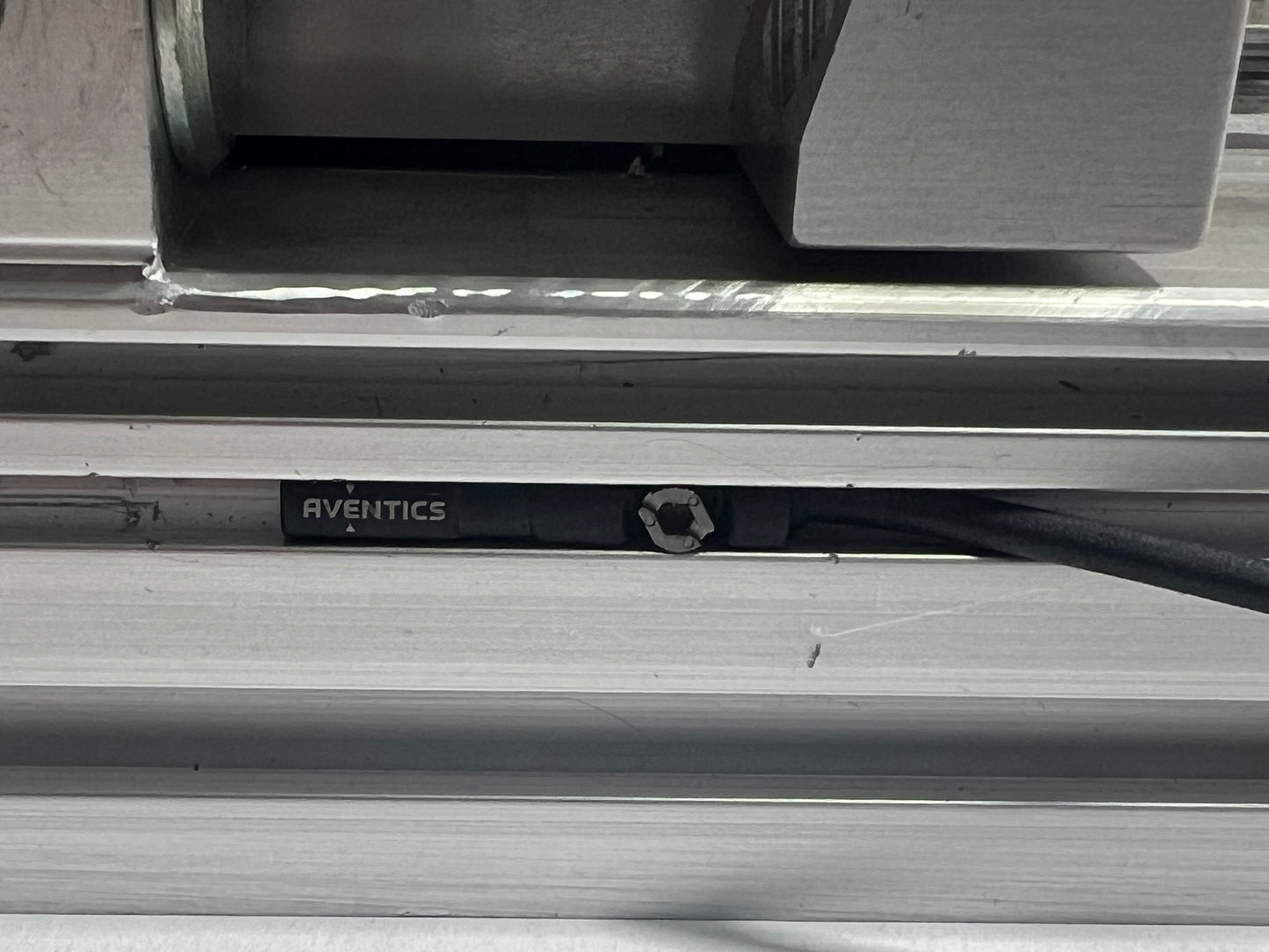 Aventics R412019042 Slide Cylinder with 0.5m Sensor Cable