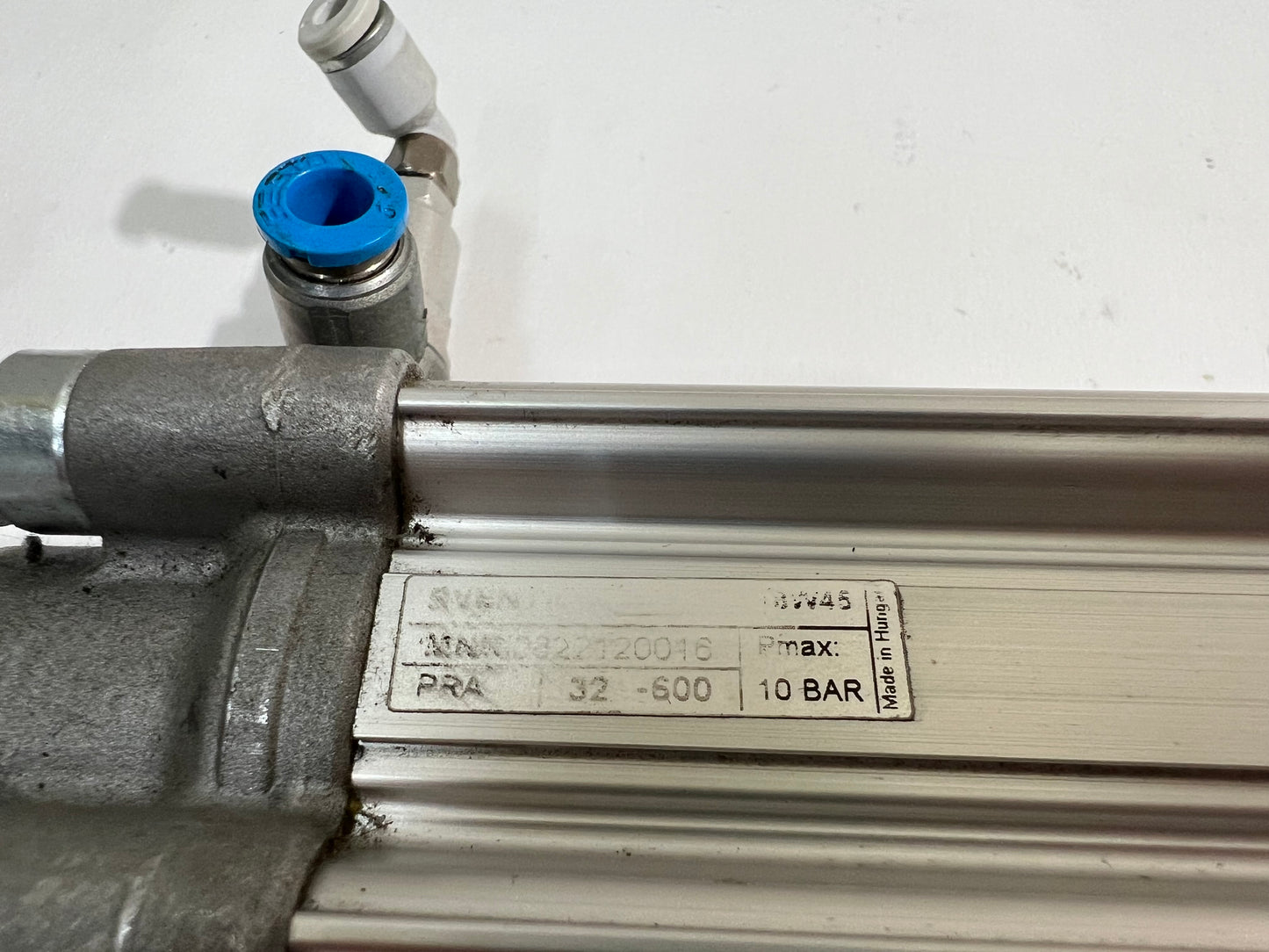 Aventics 0822120016 Pneumatic Cylinder 10Bar