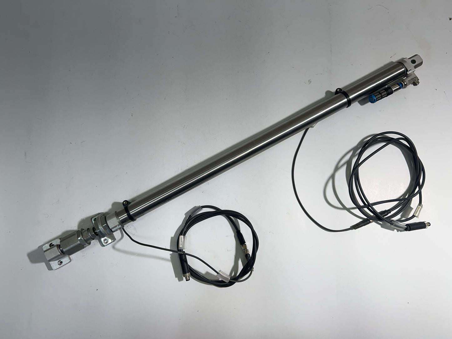Aventics 0822334512 Pneumatic Cylinder 10Bar with 2 Sensors
