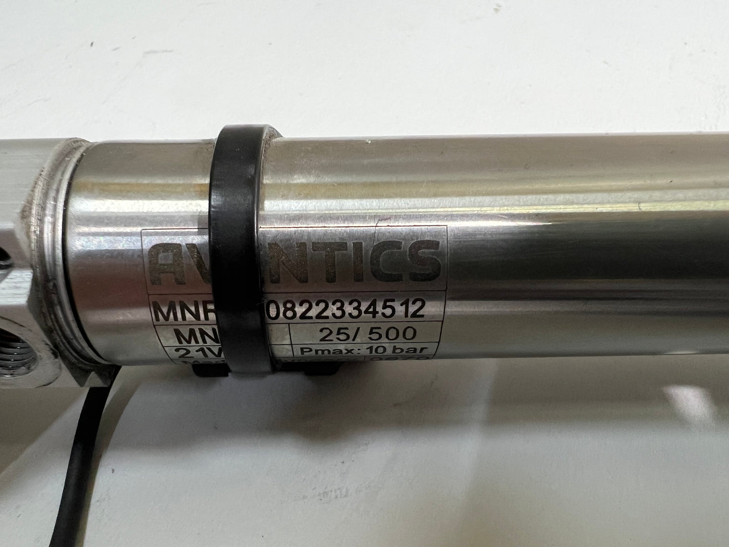 Aventics 0822334512 Pneumatic Cylinder 10Bar with 2 Sensors