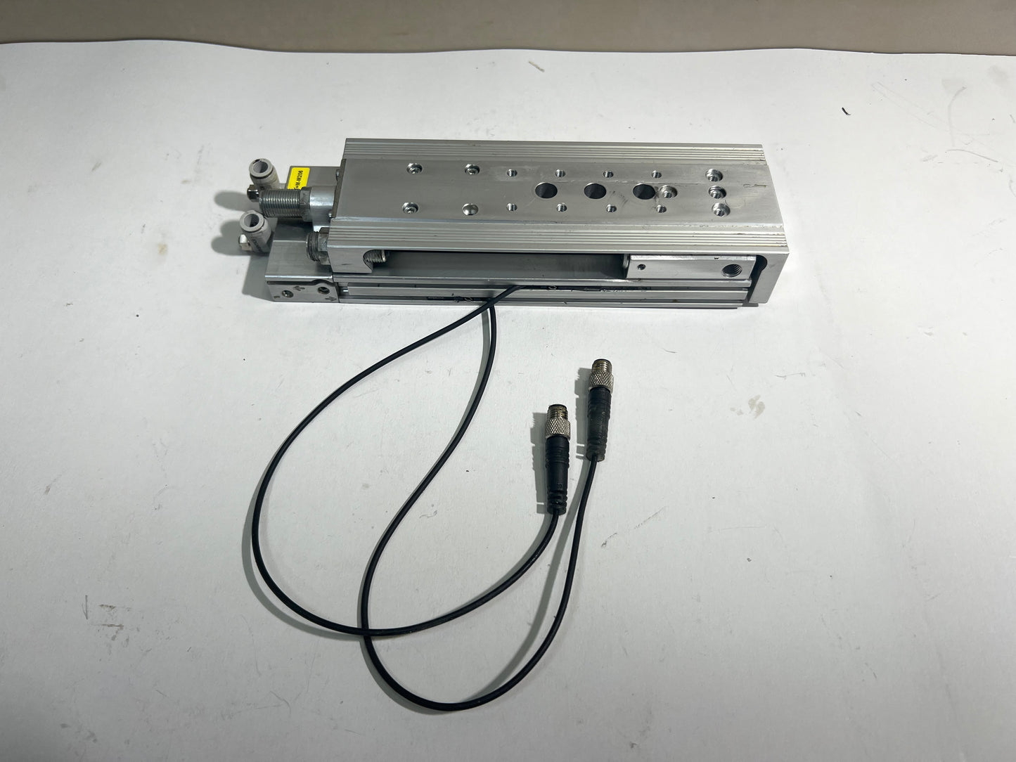 1x Aventics R480640132 Slide Cylinder 10Bar with 2 Sensors