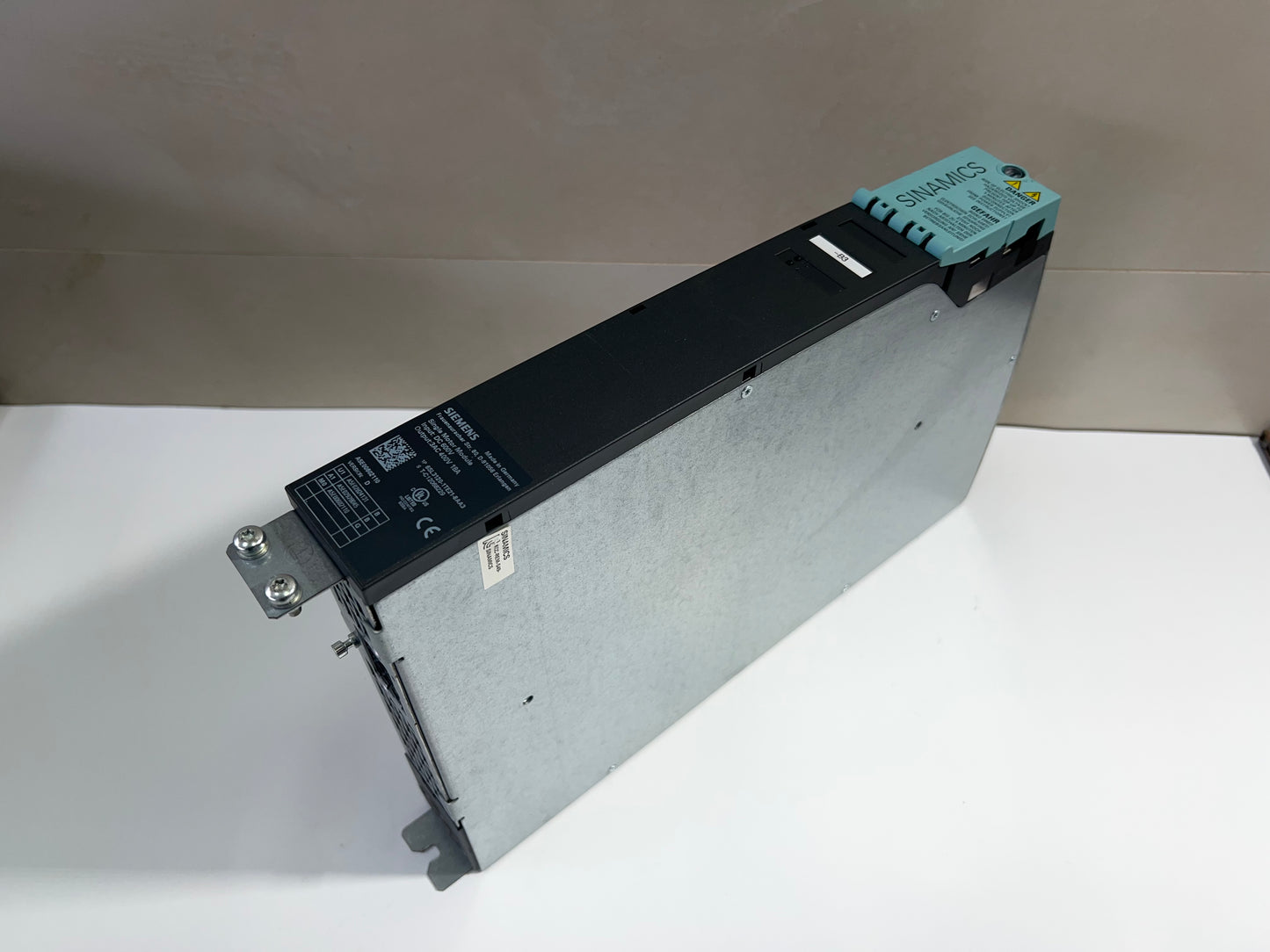 1x Siemens 6SL3120-1TE21-8AA3 6SL3 120-1TE21-8AA3 SINAMICS S120 Single Motor Module