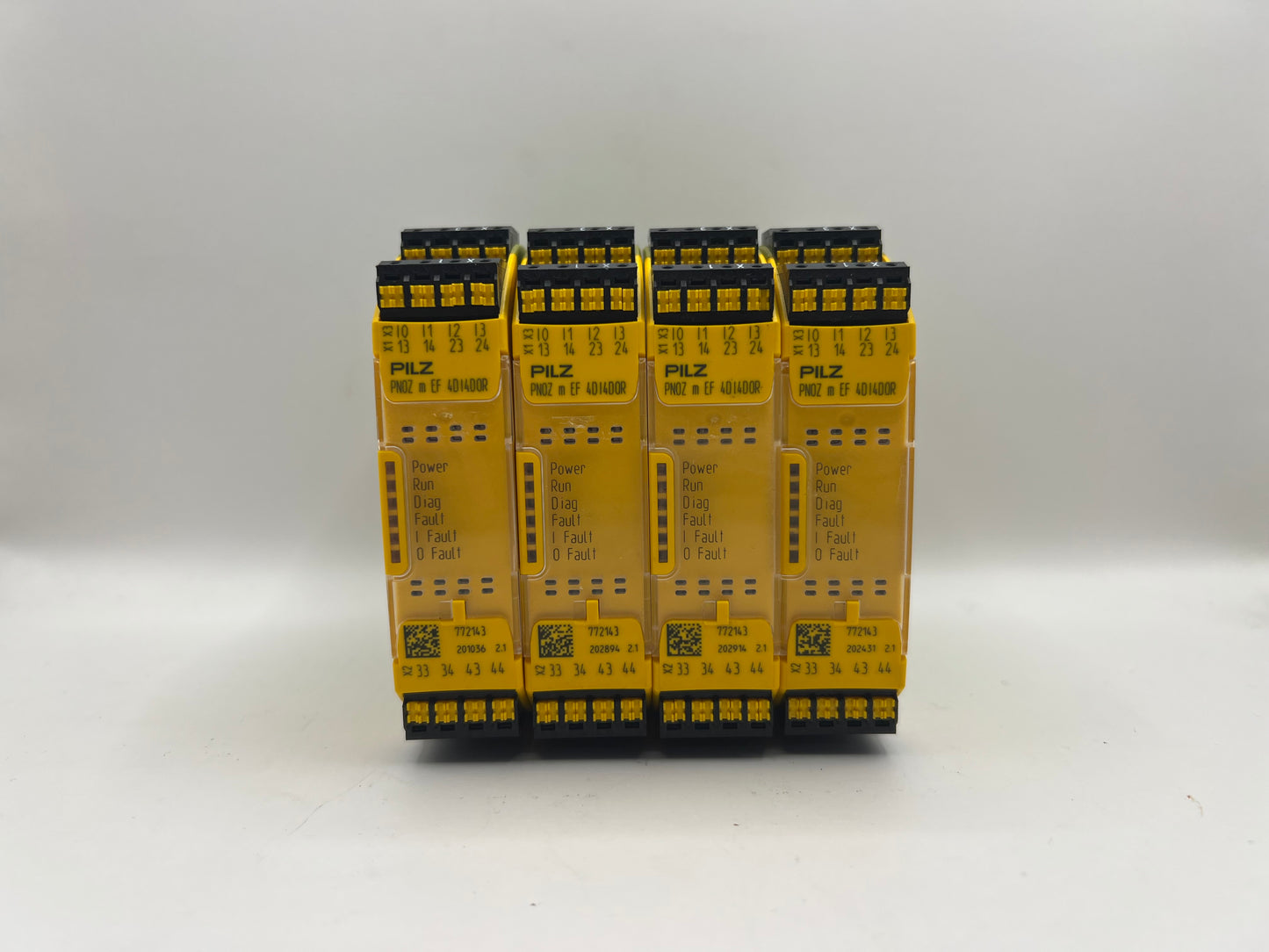 Pilz PNOZ m EF 4DI4D0 Ident.No. 772143 Safety Relay