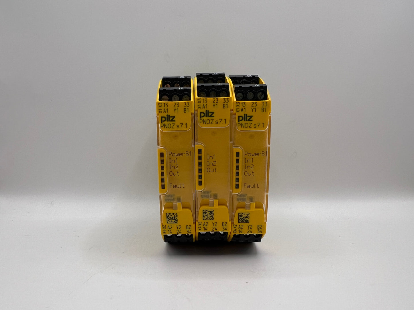 1x Pilz PNOZ s7.1 24VDC 3n/o Ident.No. 750167 Safety Relay