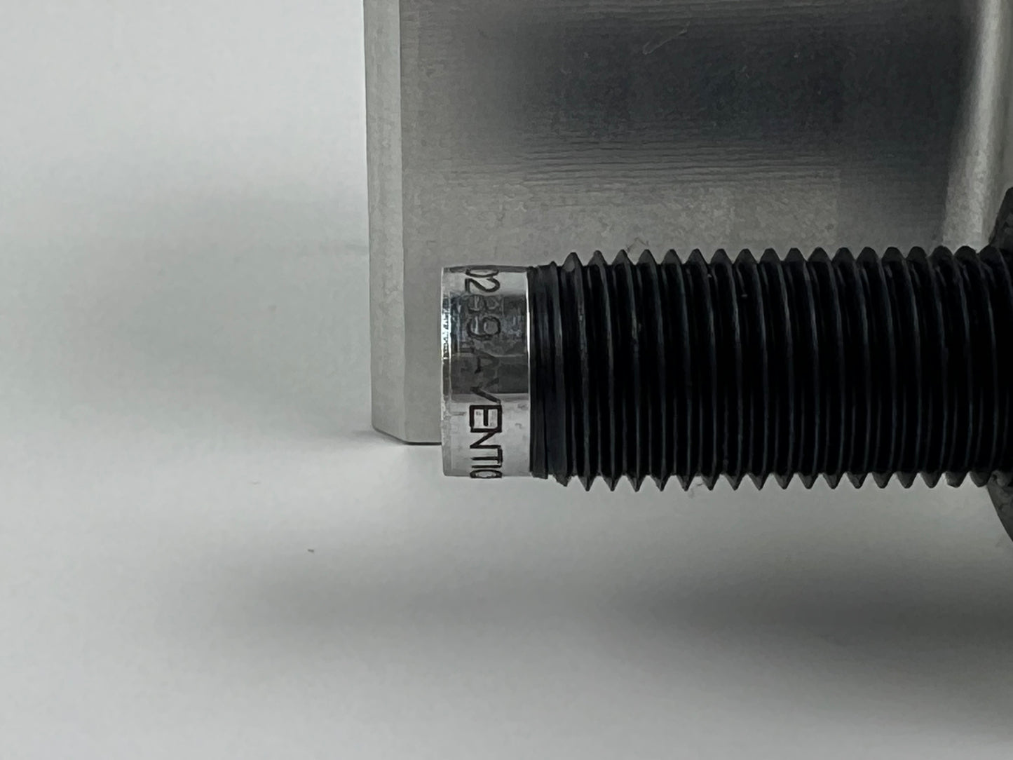 1x Aventics R412010289 Industrial Shock Absorber